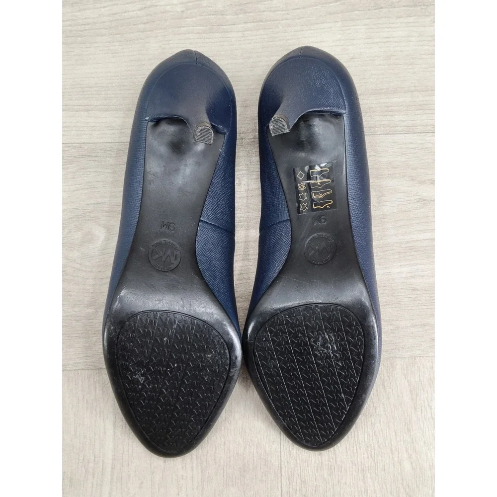 Michael Kors Women's 9M Navy Blue Round Toe Pumps Slip On High Heels GP13J